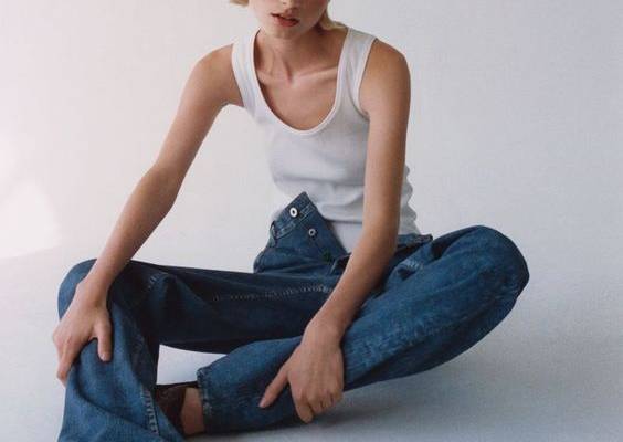 Change The Game: Kristin Drab by Stanislaw Boniecki for Vogue Czechoslovakia December 2022 - Fashion Editorials - Minimal. / Visual.