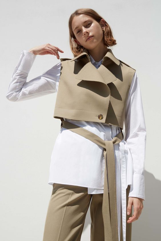 Helmut Lang Resort 2017 Fashion Show