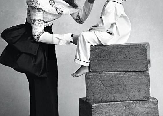 miranda kerr son vogue au3 Miranda Kerr, Son Flynn Charm in Vogue Australia Photo Shoot