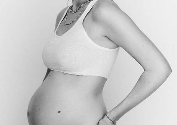 The Latest Portraits From Gigi Hadid’s Ethereal Maternity Shoot Show The Model In A New Light | British Vogue