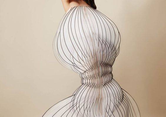Editorial | Hypnosis | Collections | Iris van Herpen