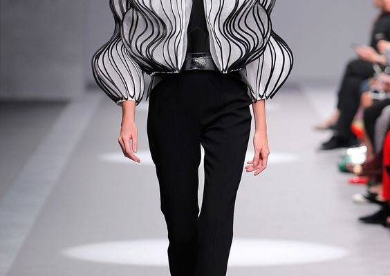 Isabel Sanchís News, Collections, Fashion Shows, Fashion Week Reviews, and More