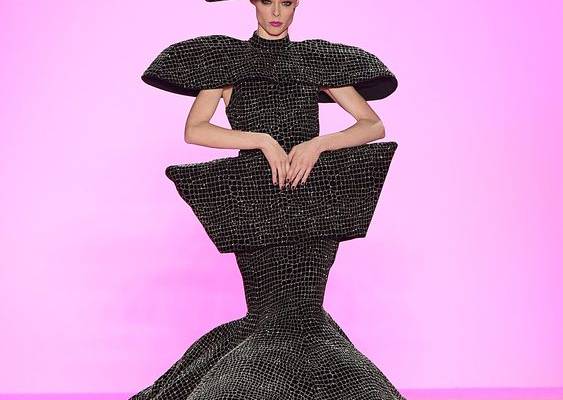 OMFG, Christian Siriano Just Served Serious Gown Drama on the Runway