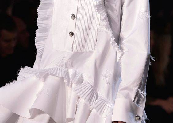 Alexander McQueen SS 16