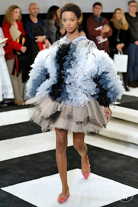 TOMO KOIZUMI – Fall/Winter 2019 – Look 10