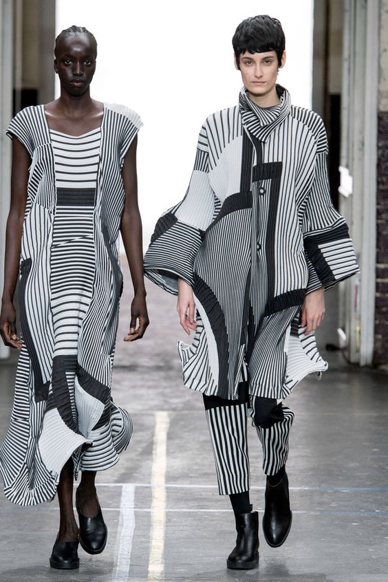 Issey Miyake Fall 2019 Ready-to-Wear Fashion Show – Vogue