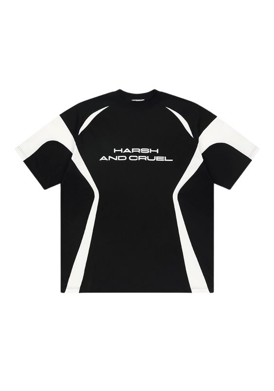 Vendor: Harsh and Cruel 2023SS Collection Loose-fitting silhouettes are suitable for daily wear Classic Black and White Color-blocking Deconstruction Design The male model is wearing a size L / 184cm (6ft) / 60kg (132lbs)The female model is wearing a size L / 178cm (5’8ft) / 50kg (110lbs) Fabric: 100% Cotton