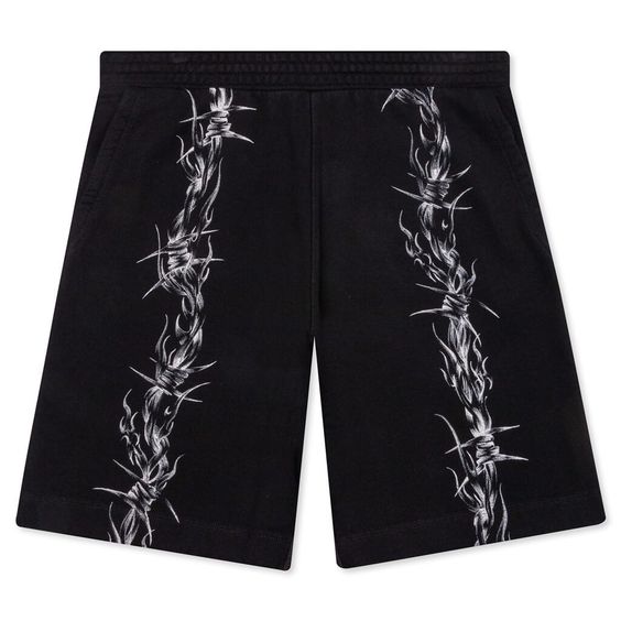 Givenchy’s elegant mantra is shown in the Barbed Wire Bermuda shorts. The shorts feature a soft and thick felpa material and elastic waistband for a comfortable experience. The straight-cut shorts include two side pockets and two back welt pockets for optimal function. 100% cotton Straight-cut Screen-printed graphics Elastic waistband 2 side pockets 2 back pockets Style No: BM50Y23Y6V001