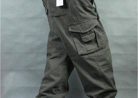 Undoubtedly, cargo pants are an unavoidable staple in the modern world. The high-quality cotton and eye-popping exuberant color of these cargo pants are what really make this work. It is specially crafted to impress men. Crafted with a fine-quality broadcloth fabric, the gorgeous cargo pants will retain their new look for a longer time. Crafted in a regular fit, these daily occasion cargo pants have mid-waist. Go, grab it now.