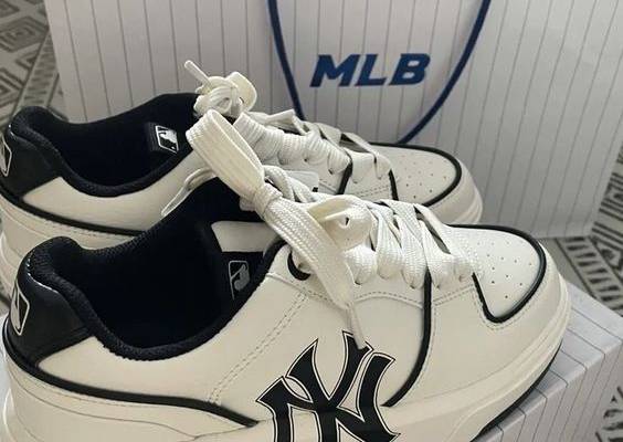 . 𝘀𝙖𝙧𝘶𝙢𝗮❄️🕷️