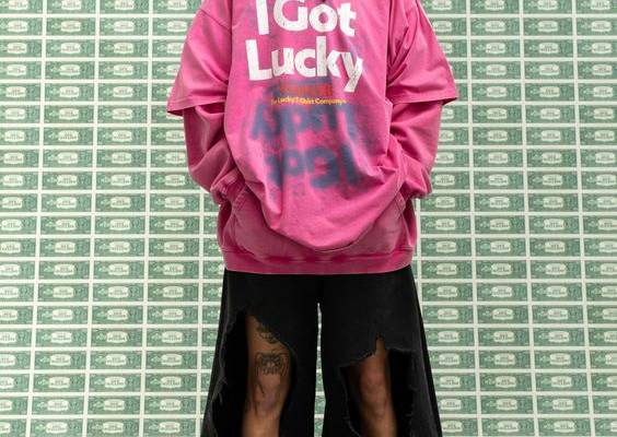 探讨社会议题，VETEMENTS 2022 秋季系列释出 – NOWRE现客