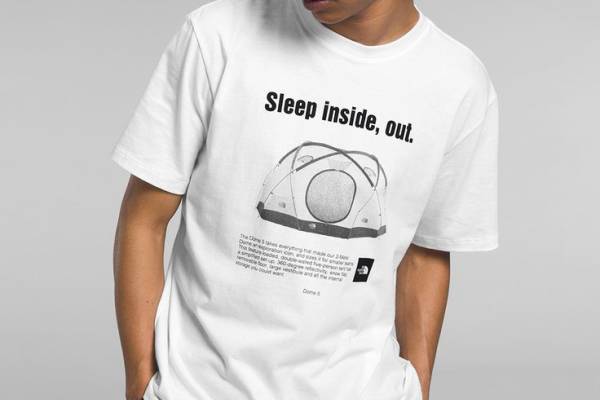 Show your love for The North Face® with the Men’s Short-Sleeve Brand Proud Tee. Made using at least 50% Climate Conscious Cotton, this is the comfortable year-round tee you’ve been searching for.