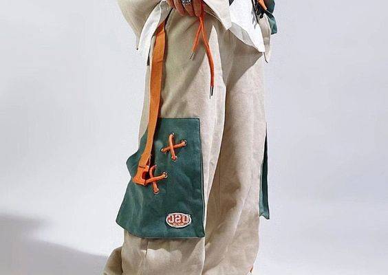 Product Show： size Waist(cm) Hips (cm) Pant Length(cm) Thigh CIR(cm) S 60 - 80 110 90 62 M 70 - 90 114 92 66 L 80 - 100 118 94 70 XL 90 - 110 122 96 74 2XL 100 - 120 126 98 78 3XL 110 - 130 130 99 82