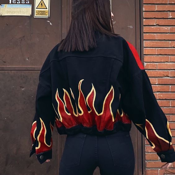 Campera Girl on Fire