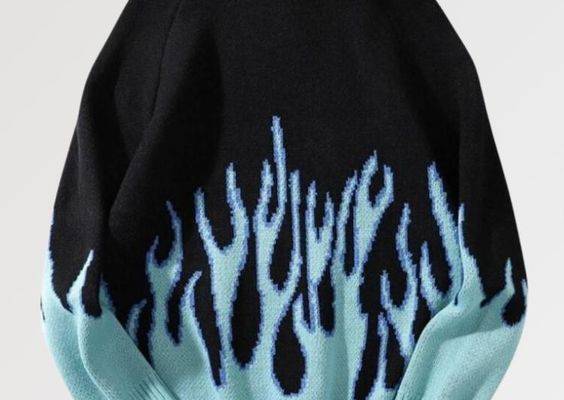 Don't wait any longer to finalize an urban outfit worthy of the name with our blue flame sweater This garment is in Japanese size, remember to take a size above the one you usually take, or refer to the size guide Superior quality : made of 100% cotton Traditional embroidered pattern Unisex : mixed Japanese clothing Maximum comfort : soft to the touch and without unpleasant rubbing Oversized cut for a guaranteed Japanese streetwear style FREE STANDARD DELIVERY Size (cm) Bust Length Sleeves M 126