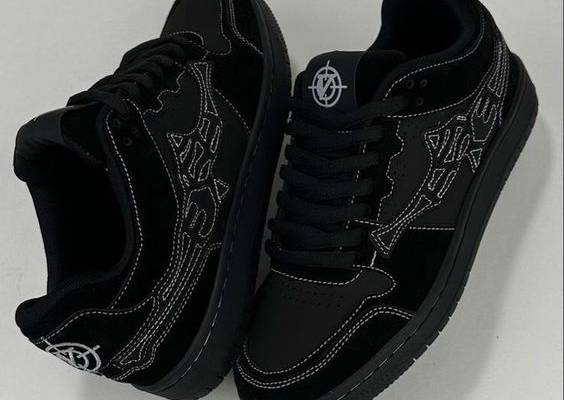 . 𝘀𝙖𝙧𝘶𝙢𝗮❄️🕷️