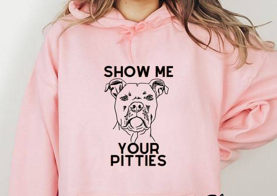 Elevate your style with ChicSleeve Hoodies, your one-stop destination for trendy and fashionable hoodies designed exclusively for plus-size individuals. Our collection features unique sleeve designs that add a touch of flair to every outfit.