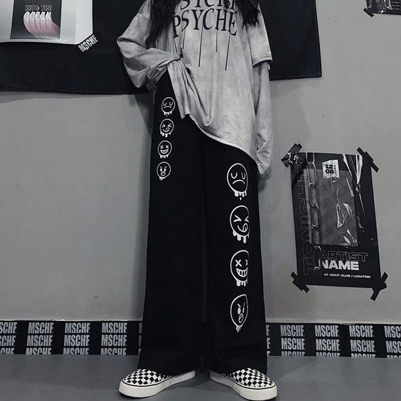 E-girl Style Wide Leg Pants – Black, L