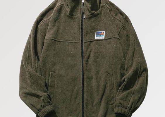 Get our latest edition of the japanese zip up hoodie with the small colorful logo gathering all the mystic symbols of the land of the rising sun.