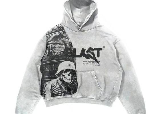 Unique design: A retro gothic skull blast print hoodie sweatshirt is likely to stand out from other sweatshirts due to its unique design. This can be appealing to individuals who want to express their individuality and fashion sense. Versatility: Hoodie sweatshirts are versatile and can be worn in various settings. They can be dressed up or down, worn to casual outings, or layered under a jacket for a more formal occasion. Comfort: Hoodie sweatshirts are known for their comfort and warmth, espec