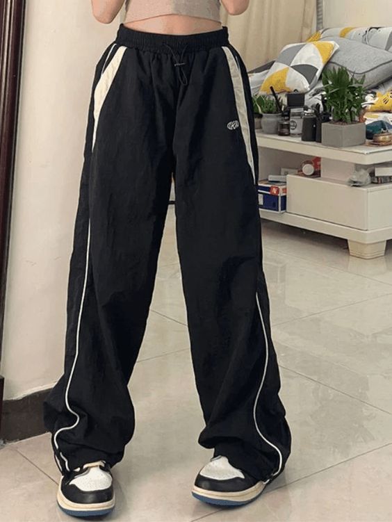 2023 Contrast Piping Black Baggy Sweatpants Black S in Wide Leg Pants Online Store | HouseofHalley.com