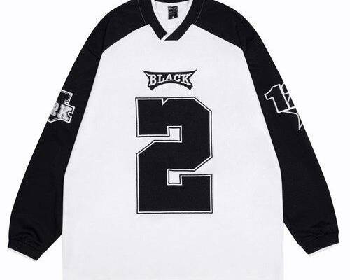 SPECIFICATIONS Tops Type: Tees Style: Casual Sleeve Length(cm): Full Place Of Origin: China (Mainland) Pattern Type: URBAN Origin: Mainland China Material: Cotton Item Type: Tops Hooded: No Gender: MEN Fabric Type: Broadcloth Collar: V-Neck CN: Guangdong Brand Name: uncledonjm Applicable Season: Four Seasons Applicable Scene: Daily