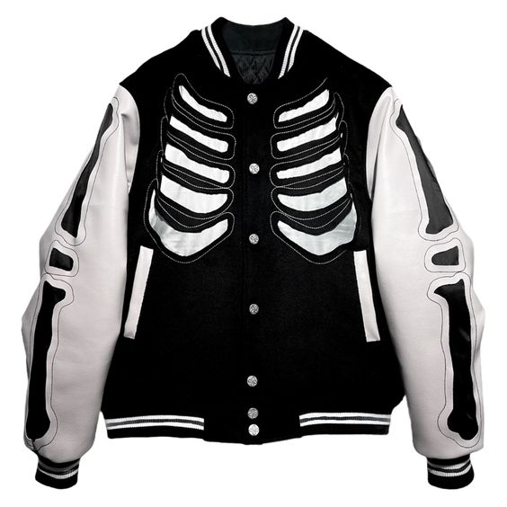 Detail1. Cutting bone details2. Clover logo snap botton deta...