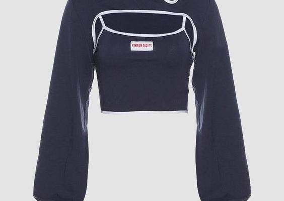 Details: Long-sleeve crop top with front cut-out and label designTop Length: CroppedSleeve Length: Long SleevesMaterials:95% Polyester   5% Spandex