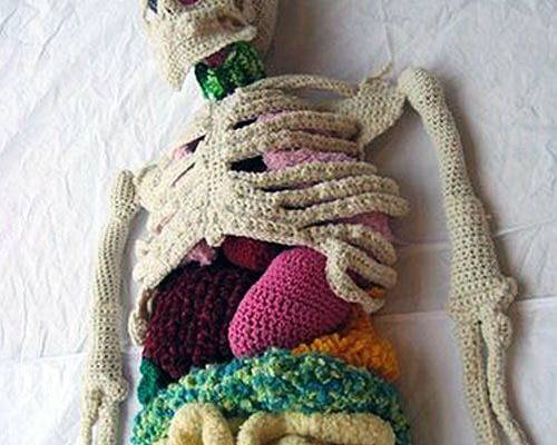crochet artist creates life-sized, anatomically correct skeleton
