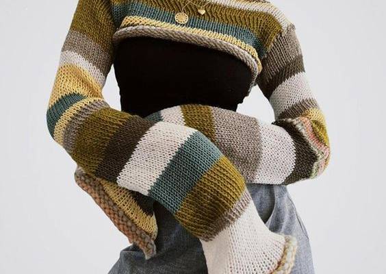 Product information : Name of fabric: wool Main fabric composition: adhesive Pattern: color stripe printing Thickness: medium Style: Pullover Combination form: single piece Type: loose type Length: short (40cm < length ≤50cm) Collar: round neck Sleeve length: Long sleeve Sleeve type: regular sleeve Color: color Size Information: Sizes: S,M,L Unit: cm Note: 1. Asian sizes are 1 to 2 sizes smaller than European and American people. Choose the larger size if your size between two sizes. Please allo