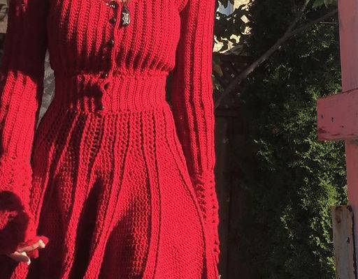 Ravelry: Scarlet Faerie Dress pattern by Loops and Shreds