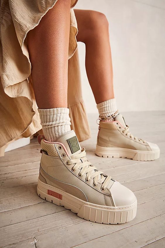 Women’s Shoes: Boots, Heels, Mules