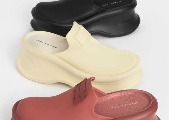 Butter Curved Platform Mules | CHARLES