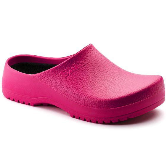 The wide array of colors that the Super Birki is available in makes it highly versatile for use in all sorts of occupational and private settings. This compact shoe made from water-resistant and dirt-repellent polyurethane is also oil- and grease-resistant. This extremely resilient material is washable at up to 60° Celsius and can be efficiently disinfected. Its resilience and its hygiene properties make it ideal for kitchens medical environments and the food industry – while it can equally serv