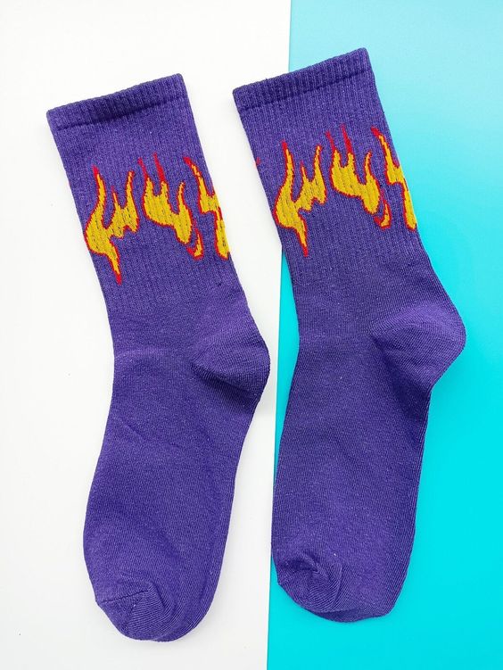 Color: Purple Composition: 80% Polyester, 10% Elastane, 10% Polyamide Material: Fabric Pattern Type: Fire Type: Crew Socks Product Measurements in cm : Size Height Length Width one-size 19 23 8 Creative Flame Design Socks Funny Socks for Men Novelty Socks Funky Socks Gift Here we have our vibrant and playful line of Socks, where fun and fashion collide! These socks are designed to add a touch of joy and individuality to your wardrobe. With a wide range of unique patterns, bold colors, and quirky