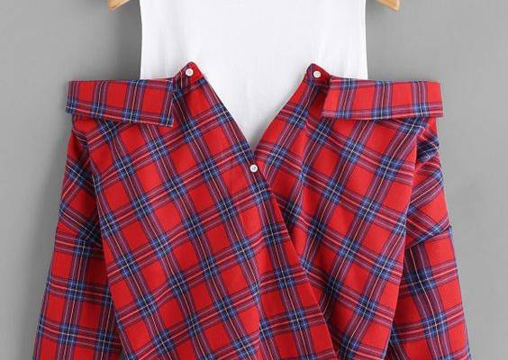 Top efecto 2 en 1 de camisa de cuadros escoceses y top blanco de sisas