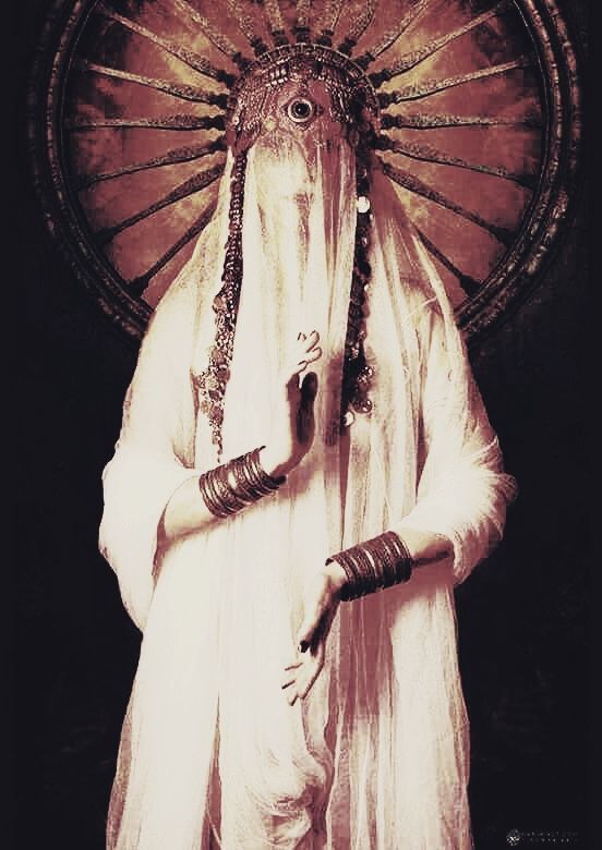 Pin by wrow on ch ┇ dark sun gwyndolin | Character art, Dark fantasy art, Horror art