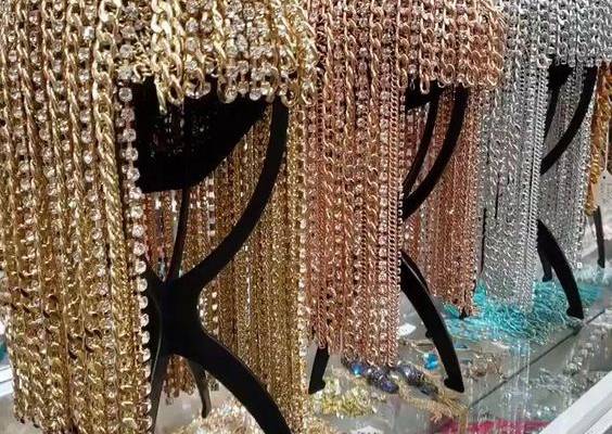 Hai Trim Head Dress Collection