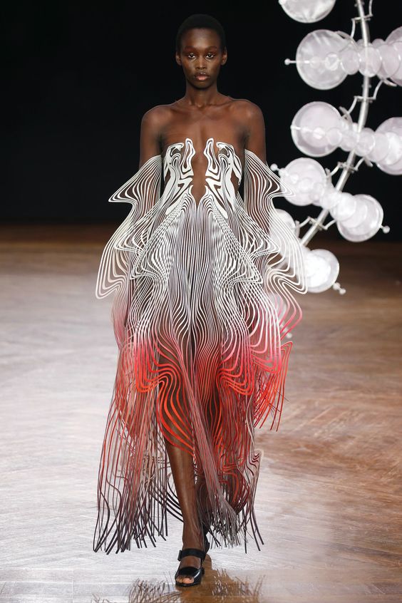 The Best Looks From the Paris Couture Fall 2019 Shows