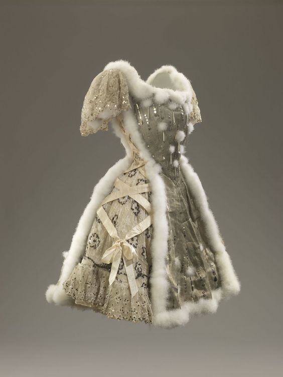 Historical Accuracy Reincarnated: Photo