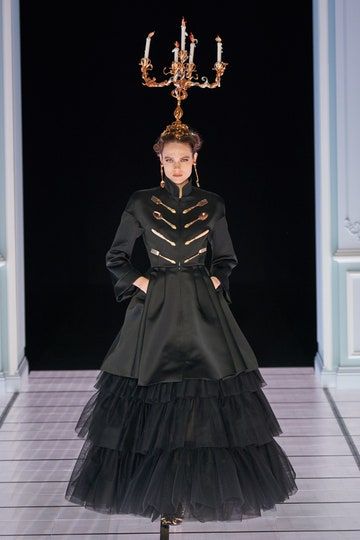 Moschino Fall 2022 Ready-to-Wear Fashion Show