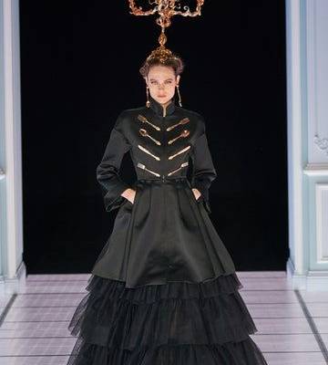 Moschino Fall 2022 Ready-to-Wear Fashion Show