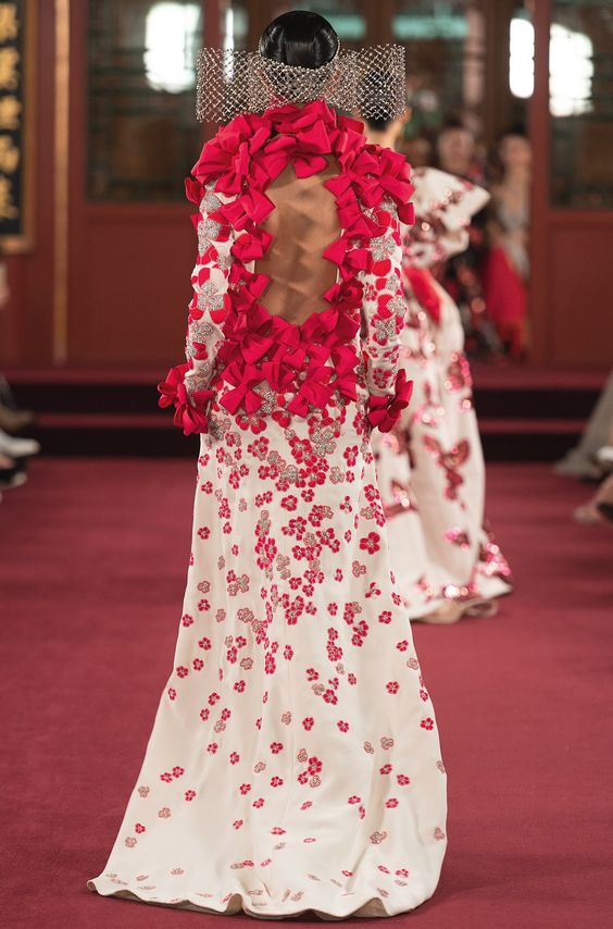 A Midsummer Night’s Dream Made Real: Pierpaolo Piccioli Presents His Valentino Haute Couture Collection in Beijing