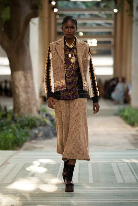 Item code: P75458 K10806 NP333
Polos from CHANEL, Elegant Style, Casual Style, Long Sleeves, Oversized Shirts, Logo, 2023-24FW