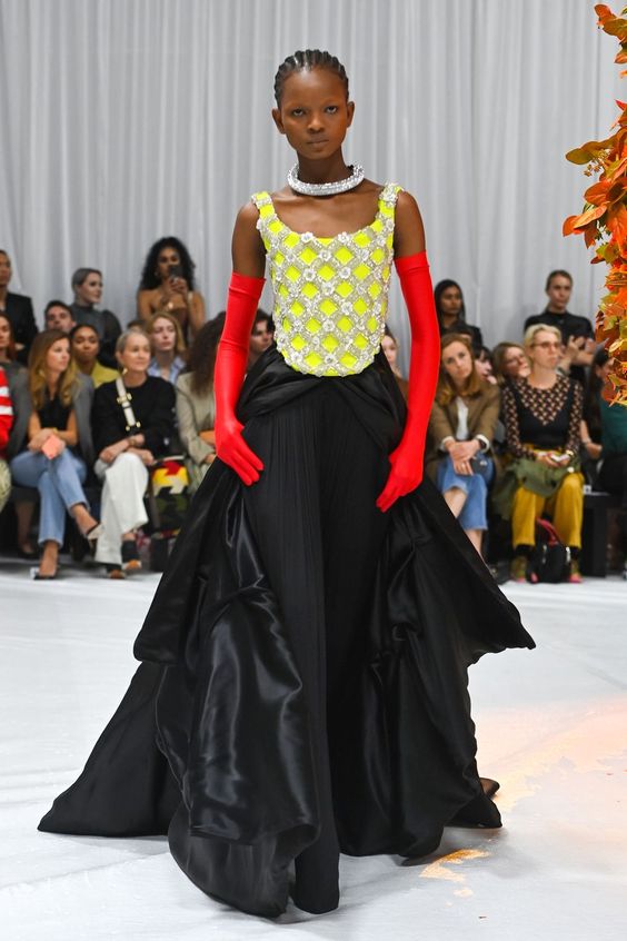 Jacquemus heads to Hawai‘i for SS22 show