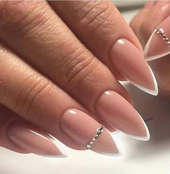 Sharp Manicure with Rhinestones Stylish Ideas for every day