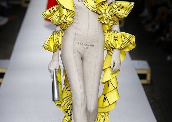 Moschino Spring 2019 Ready-to-Wear Fashion Show