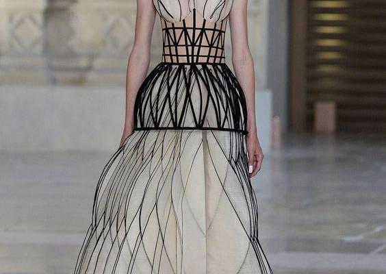 Guo Pei Autumn/Winter 2018 Couture Collection