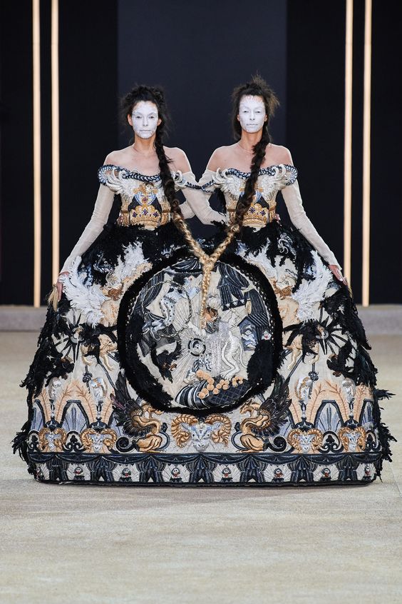Guo Pei Fall 2019 Couture Collection