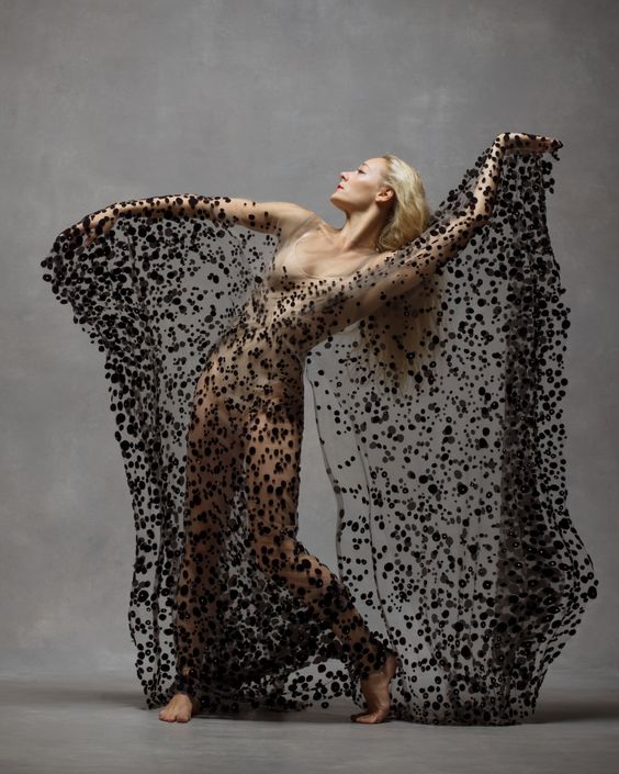 Interview: Dynamic Photos Explore the Close Relationship Between Dance and Fashion